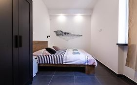 Andriana House